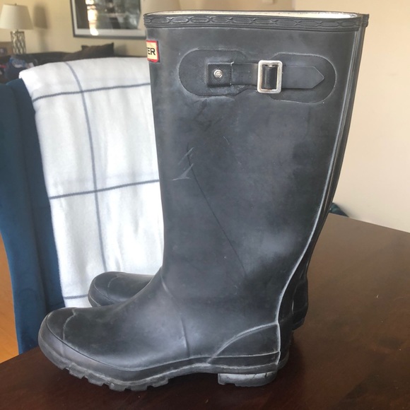 Huntress - Picture 3 of 7